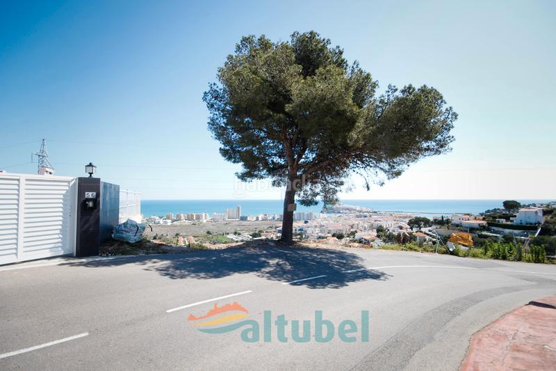 Foto 76d15086-6b85-4fc4-bebe-0b04dfc76c4e. Casa adossada a avinguda d'irlanda 56 a Las Atalayas-Urmi-Cerro Mar Peñíscola