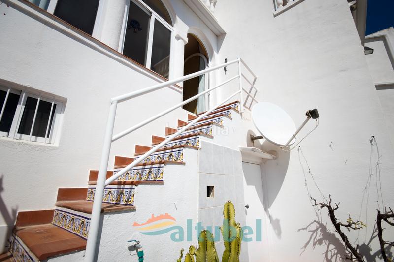 Foto e2042c0c-0cd8-4874-a1a3-e540db6caf0a. Casa adossada a avinguda d'irlanda 56 a Las Atalayas-Urmi-Cerro Mar Peñíscola