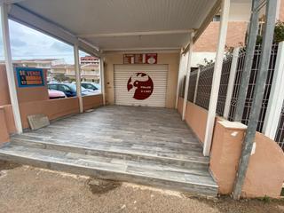 Local Comercial a Avinguda del papa luna 86
