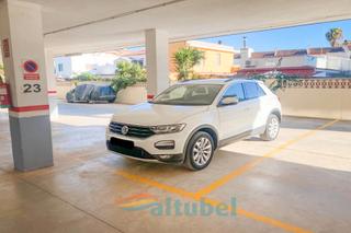 Autoparkplatz in Avenida papa luna e 133 16