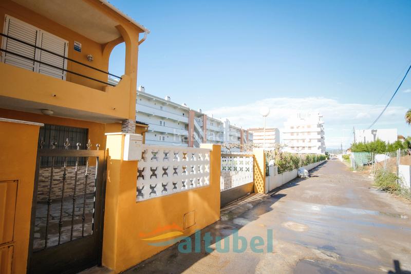 Foto 794c554f-8b1e-4ad6-aac1-65fcf99e0d7a. Maison jumelée dans avinguda del papa luna 142 dans Peñíscola