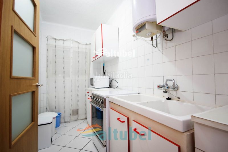 Foto cd7bc56f-f2eb-4934-8b8e-c3d89d93dc8f. Apartament amb aparcament a Playa Norte Peñíscola