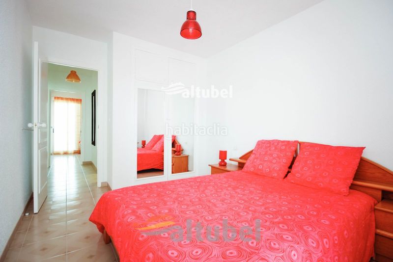 Foto 289ed18f-54af-44b3-bd18-20a2c05f7095. Apartamento primera línea en torre hirta 7ª planta con vistas al mar y castillo parking en Peñíscola