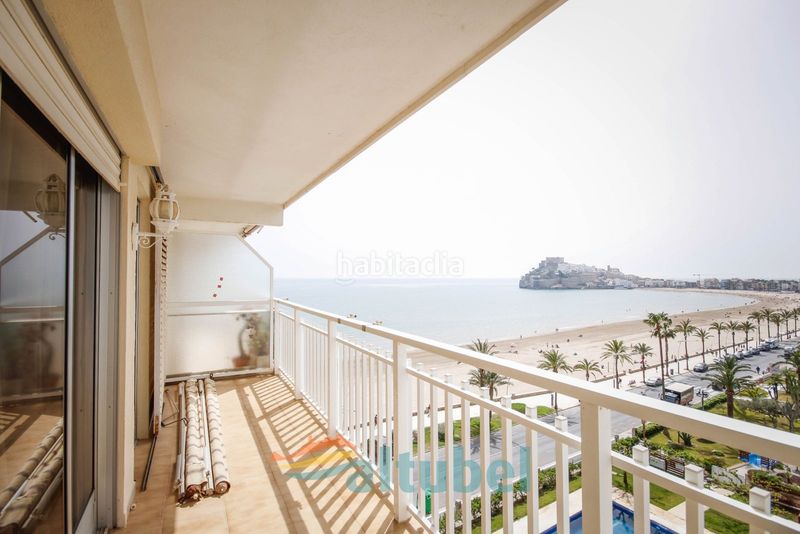 Foto ecdcbbee-5006-452f-b5f0-80fb417f43c5. Apartamento primera línea en torre hirta 7ª planta con vistas al mar y castillo parking en Peñíscola