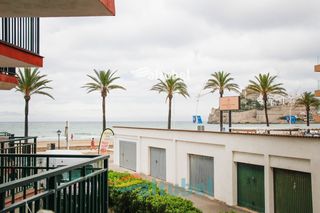 Apartment in Papa luna 10. Apartamento con vistas al mar y al castillo