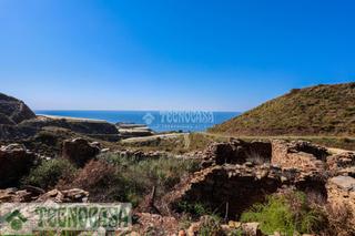 Finca rústica a Adra. Terrenos en venta en adra