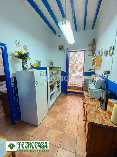 Foto 35452faf-418b-47ab-ab09-5d8958da4402. Casa aparellada a Adra