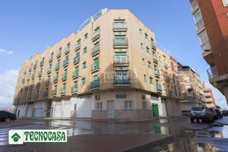 Pis a Adra. Piso en venta en adra