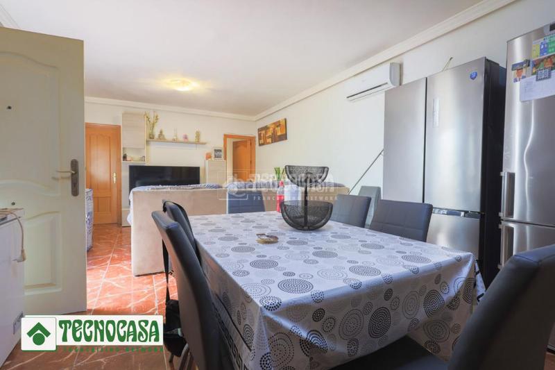 Foto a989a771-b7db-4652-9fca-211e58389729. Casa pareada casa en venta en Adra
