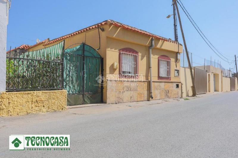 Foto c202616b-8044-47fa-a6e3-58ce0e627abe. Casa pareada casa en venta en Adra