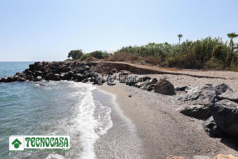 Foto f439b016-e2a1-43ae-8a6d-63391af7a53b. Casa pareada casa en venta en Adra