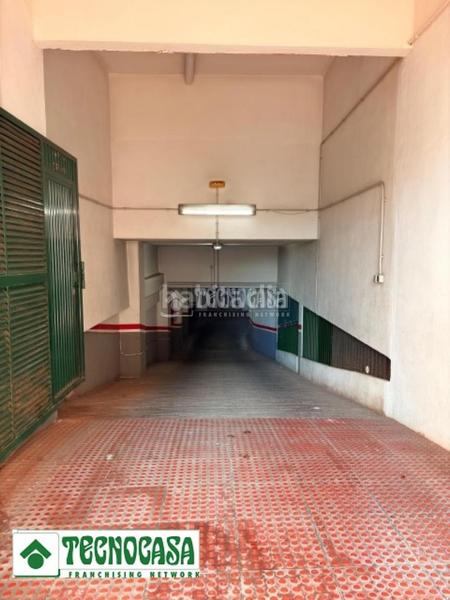 Foto 01f1e98b-00f5-4a55-8382-2d553da7a771. Parking coche boxplaza de garaje en venta en Adra