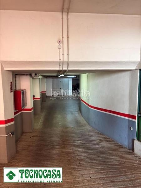 Foto d6b42e8a-fa43-4ccf-b17d-b7bdf19fd9c7. Parking coche boxplaza de garaje en venta en Adra