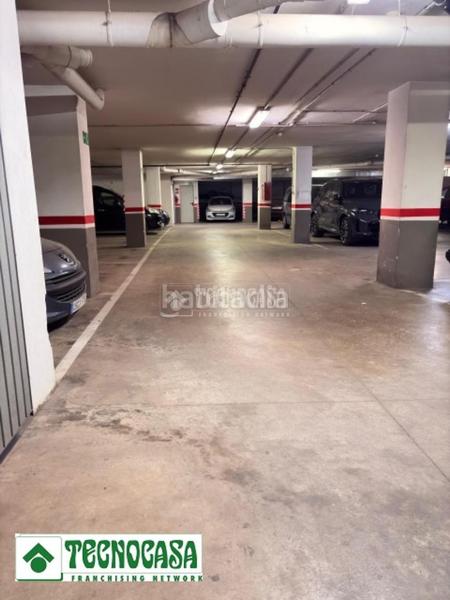 Foto f4ee5555-7675-4679-8192-29c7301f2041. Parking coche boxplaza de garaje en venta en Adra