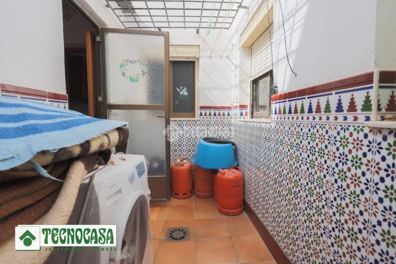 Foto 54854641-c1ca-488e-a8e5-eb80755f0f2f. Casa aparellada a Adra