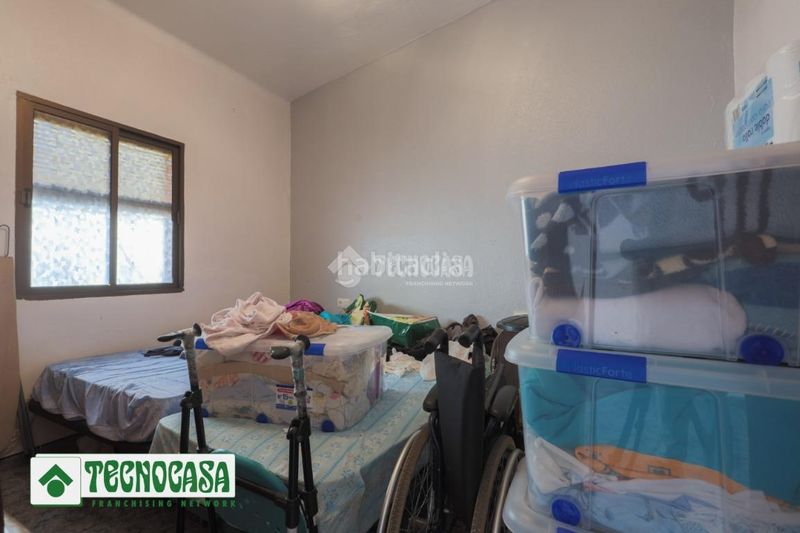 Foto 64958a97-d073-43b3-93d2-076142880739. Casa aparellada a Adra