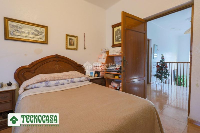 Foto 03a1d781-1d1a-4eb8-8c19-454d4d091f49. Casa aparellada a Adra
