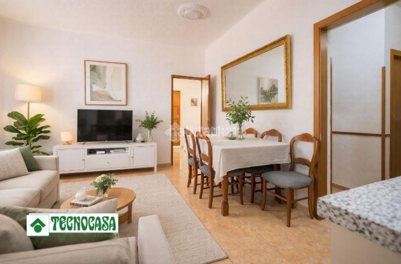 Foto 7e83c185-76da-4956-be97-e3943581e5ae. Casa aparellada a Adra