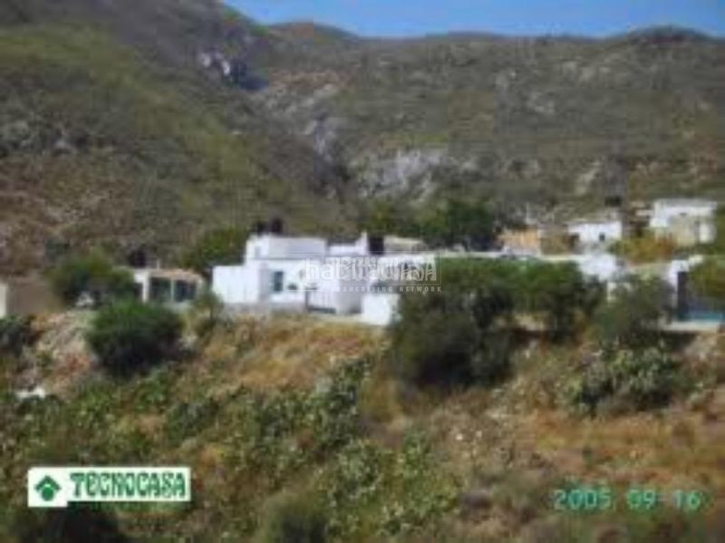 Foto 2f742d24-731f-4f43-ab61-aeec33b2b0c4. Masia a Adra