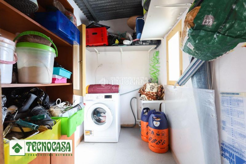 Foto 34aff5db-63c4-4886-aca1-ebb5a95ca4c7. Casa aparellada amb calefacció a Adra