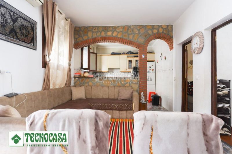 Foto 5a904c34-05a6-448b-84c3-32f90d180cee. Casa aparellada amb calefacció a Adra