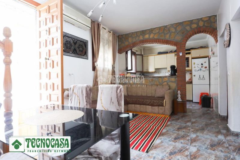 Foto 90a5d1fd-fe25-4d0d-9a06-e1693089d783. Casa aparellada amb calefacció a Adra