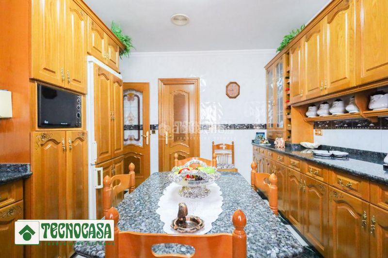 Foto 4fd4b0a5-bbb7-45ab-bfbd-631df5e78ace. Casa aparellada amb aparcament a Adra