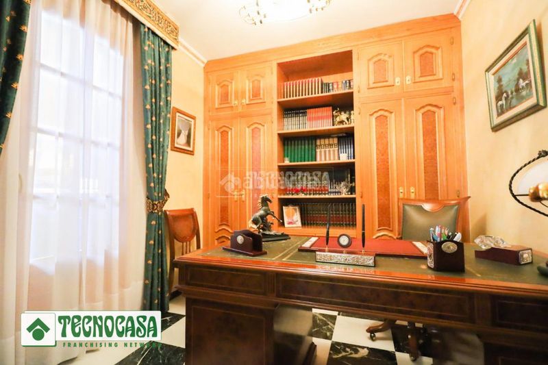 Foto b698ee13-9e4d-4098-a4fd-dd2a8aea0b12. Casa aparellada amb aparcament a Adra