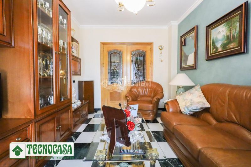 Foto ba62e08a-5f70-4b88-8711-c027c6e6af60. Casa aparellada amb aparcament a Adra