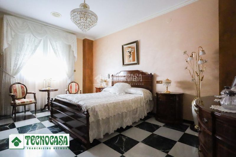 Foto cfe73c0d-85c1-4a62-ad75-26efb78d98ef. Casa aparellada amb aparcament a Adra