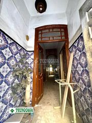 Casa aparellada a Adra. Casa en venta en adra