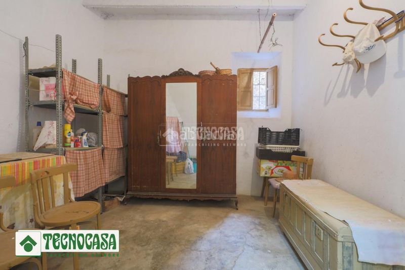 Foto 8ac13552-32ab-41b6-bd1d-035aaed9a39d. Casa aparellada a Adra
