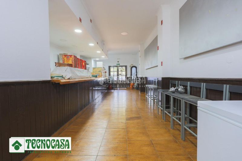 Foto 787d0d19-688b-4c27-9af2-8001ea2ea5f5. Local comercial  en venta en Adra