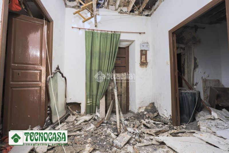 Foto 2dbd25c2-f021-48b6-b841-696f77bb55da. Casa aparellada a Adra