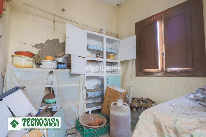 Foto 87fa8273-c17c-4b4d-ab2c-d77054b684d4. Casa aparellada a Adra