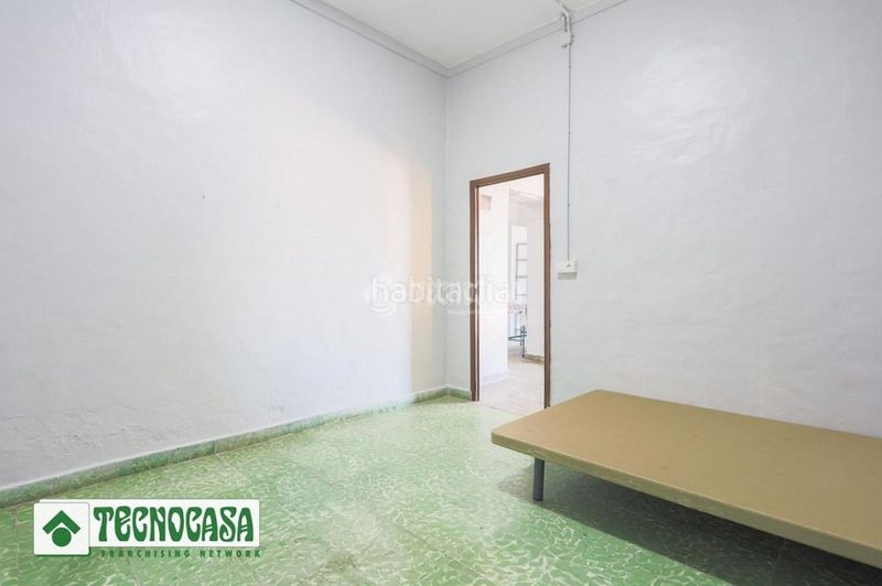 Foto da82f06e-2afa-4299-bc8e-f0b4bd585c1c. Casa aparellada a Adra
