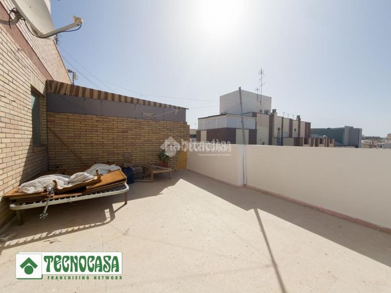 Foto 402dab34-40e8-45ef-8715-8e3a3f726dfd. Pis a Adra