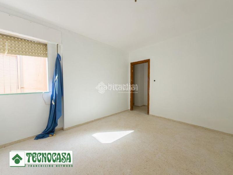 Foto c47cc678-3b41-428d-b336-ac1c67ac671b. Pis a Adra