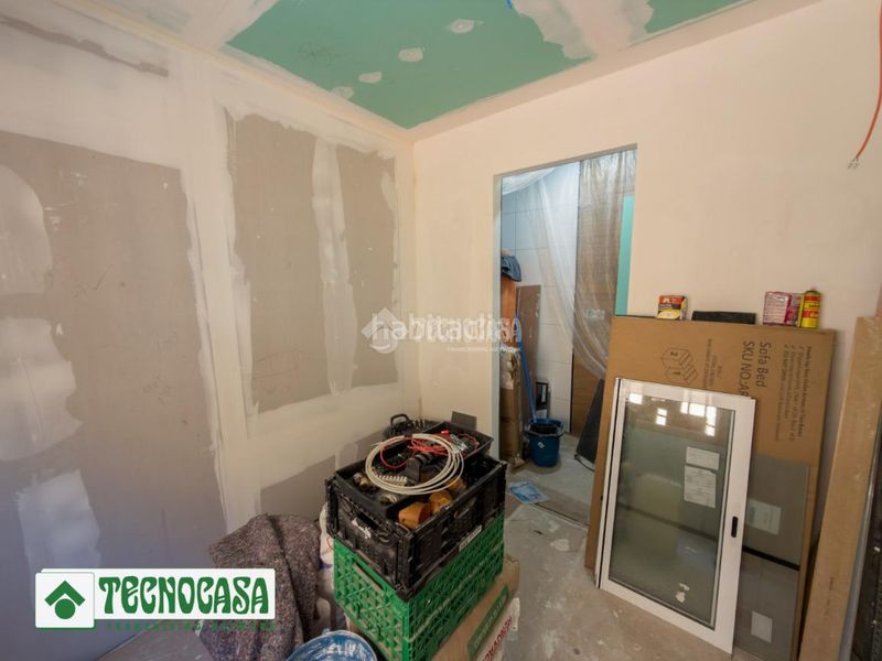 Foto 958cf074-75fe-4843-9c73-3a9185a310fb. Casa aparellada a Adra