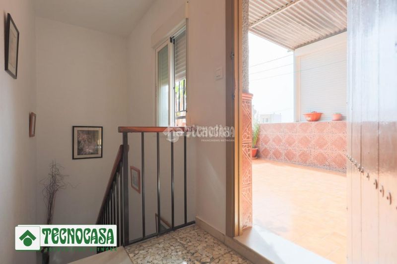Foto b42de196-42f4-467d-a87c-305cd71b235e. Casa a Adra