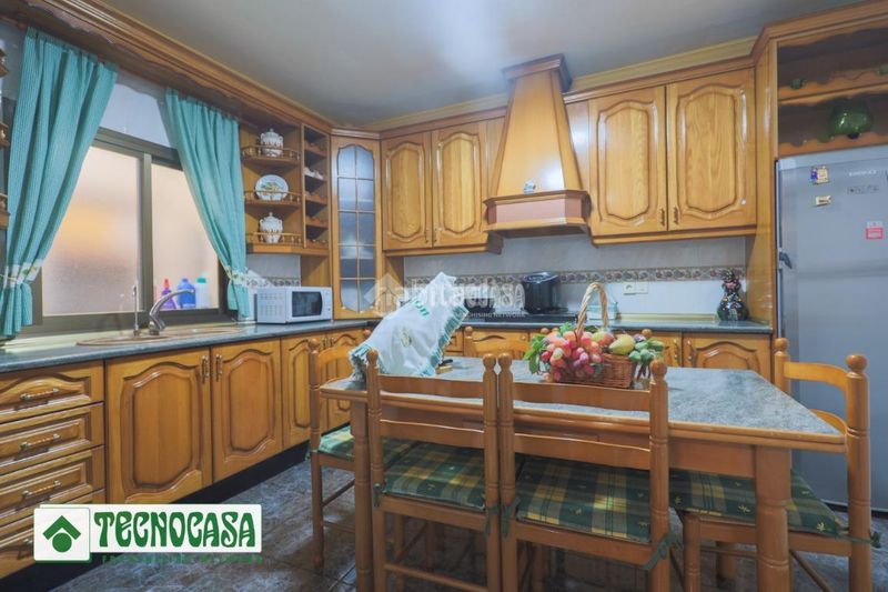Foto 1af82a9a-72a1-4259-ab68-fd55e27e6eeb. Casa aparellada a Adra