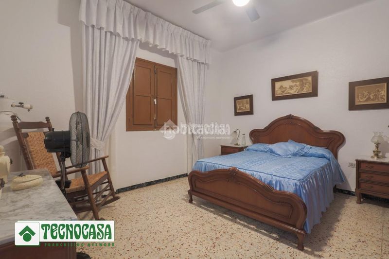 Foto 59b1d547-4be3-4994-be66-07cc4c5a30c1. Casa aparellada a Adra