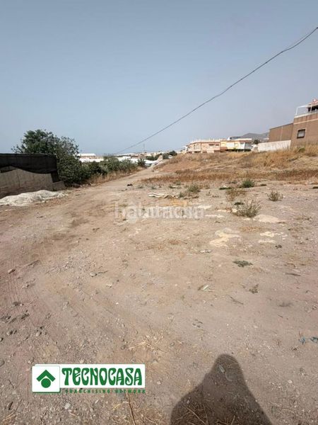 Foto cc4a5dd6-1b52-4f4c-8f2e-61948e984aee. Terreny residencial a Adra