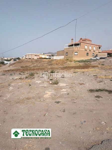 Foto e31a7352-9acd-49f9-a605-4dd06a386682. Terreny residencial a Adra