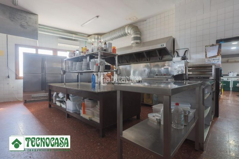 Foto 16f5a55a-a6a9-433a-b6aa-44af9c9f60c2. Local comercial traspaso en venta en Adra
