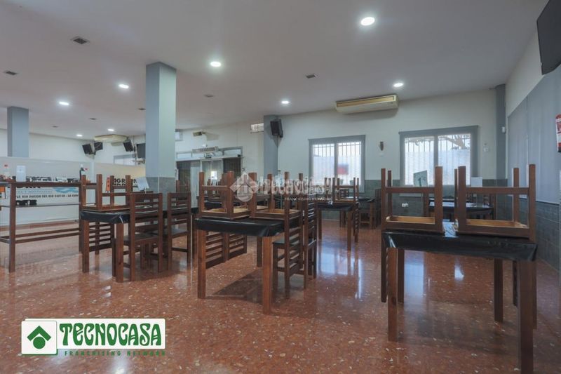 Foto d1bdfa51-8df5-4371-8483-ce7a2d4ea057. Local comercial traspaso en venta en Adra