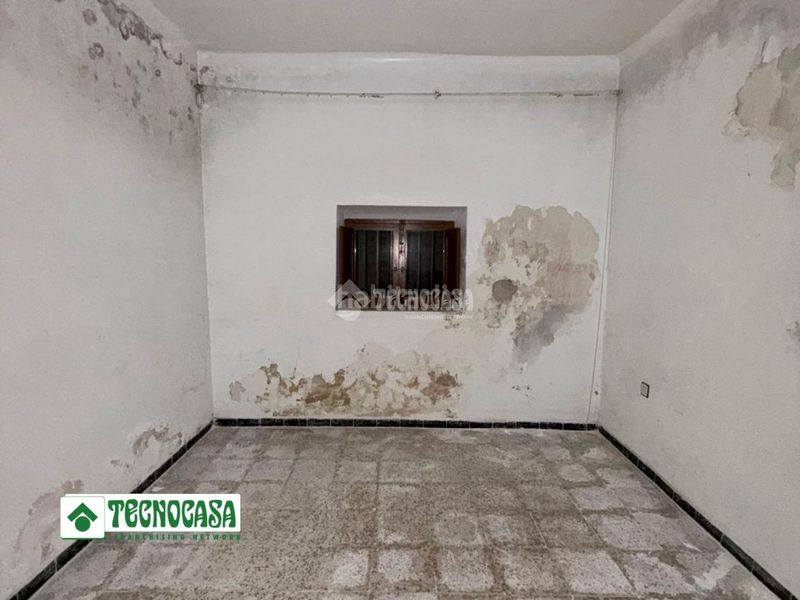 Foto 7f72351e-37ed-4943-ac0b-6fb566b6631e. Casa aparellada a Adra