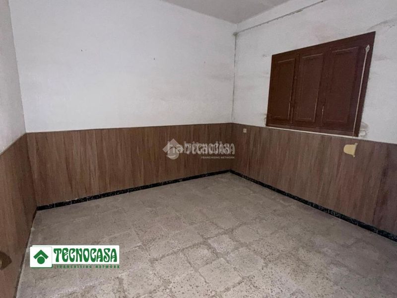 Foto cc7f894f-396a-42ae-bda2-5127a204d74f. Casa aparellada a Adra