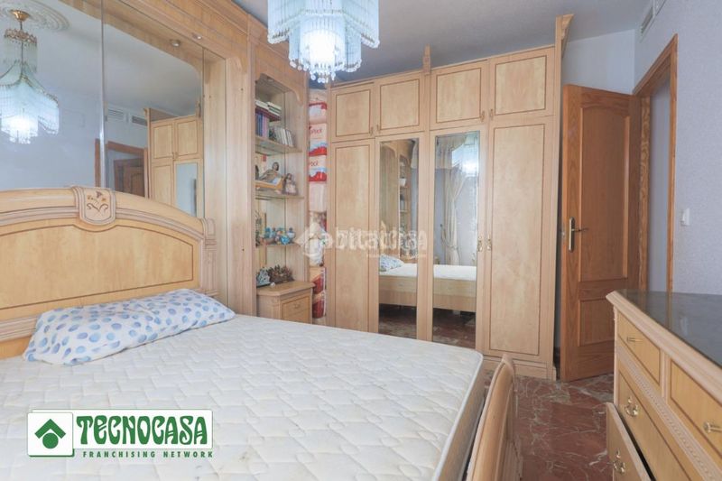 Foto 518fee5a-91b4-4c14-9a02-9dbc19ae6193. Pis a Adra