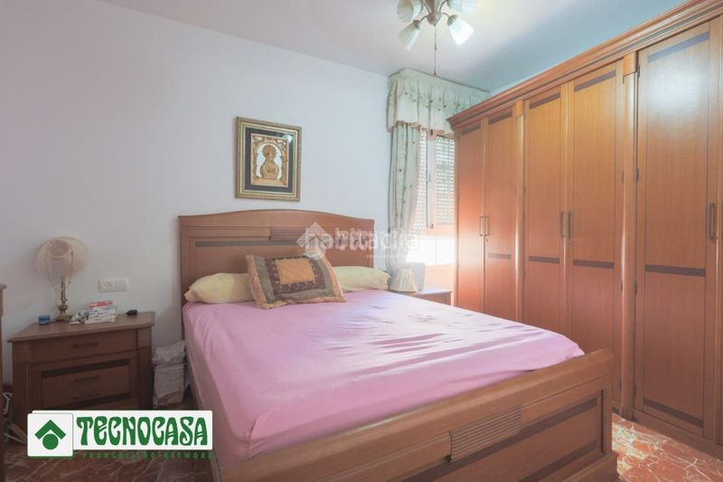 Foto bdc063e3-3bdd-4d37-8fce-4d4a9eac688e. Pis a Adra